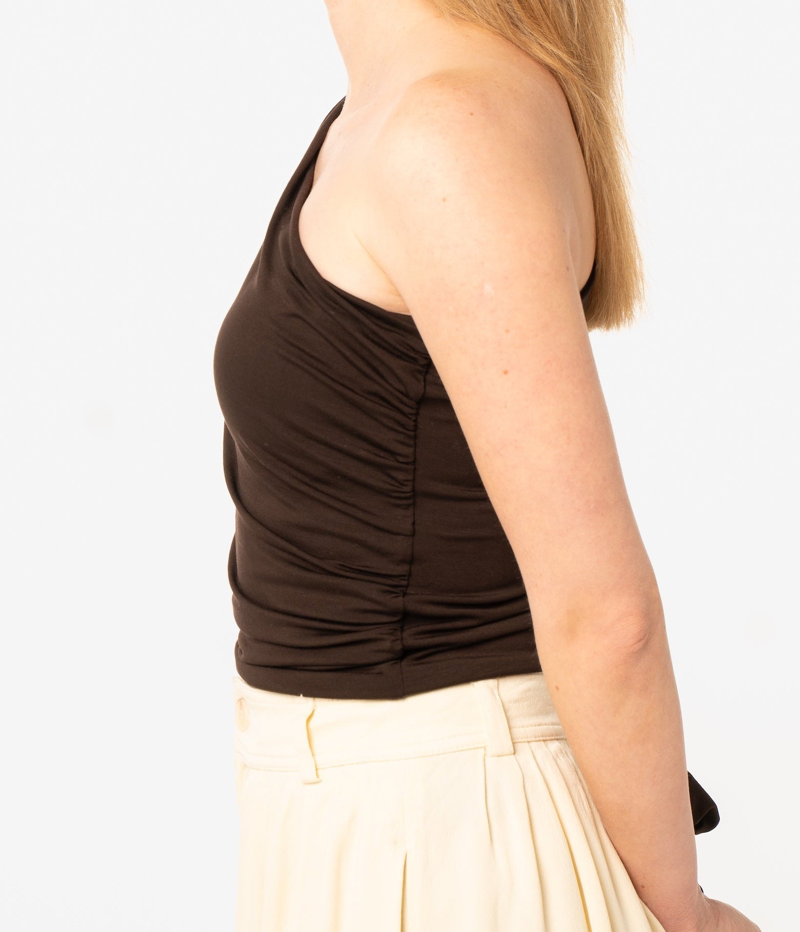 Bluzka na jedno ramie Alma